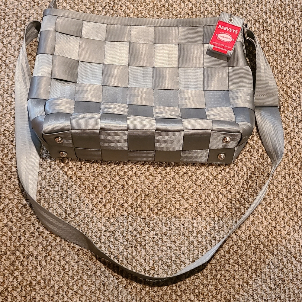 Harveys Gray Executive Seatbelt Messenger Bag